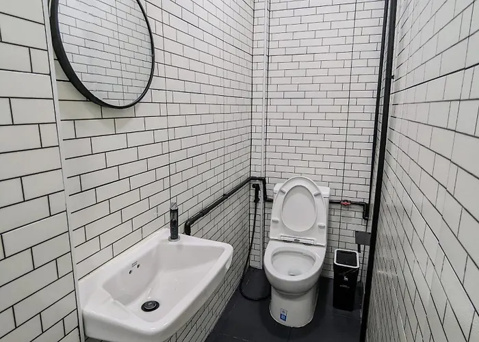 Cloud9 Hometel - Entire House 3br 170m To Bts Private Quiet & Comfy Bangkok