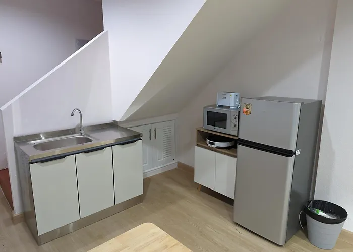 Cloud9 Hometel - Entire House 3br 170m To Bts Private Quiet & Comfy Vakantiehuis