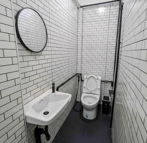 Cloud9 Hometel - Entire House 3br 170m To Bts Private Quiet & Comfy Vakantiehuis Bangkok