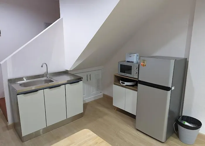 Cloud9 Hometel - Entire House 3br 170m To Bts Private Quiet & Comfy *