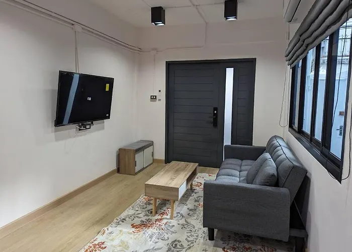 Cloud9 Hometel - Entire House 3br 170m To Bts Private Quiet & Comfy