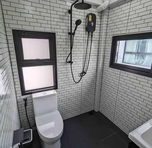 Vakantiehuis Cloud9 Hometel - Entire House 3br 170m To Bts Private Quiet & Comfy