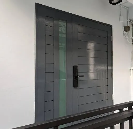 Cloud9 Hometel - Entire House 3br 170m To Bts Private Quiet & Comfy Bangkok