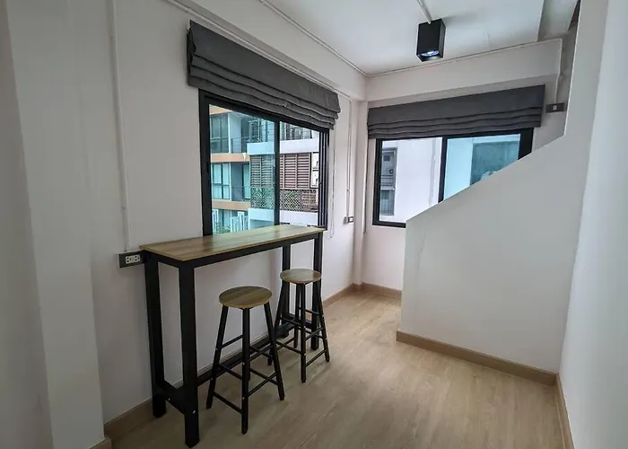 Cloud9 Hometel - Entire House 3br 170m To Bts Private Quiet & Comfy Vakantiehuis Bangkok