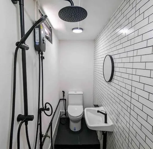 Cloud9 Hometel - Entire House 3br 170m To Bts Private Quiet & Comfy Vakantiehuis